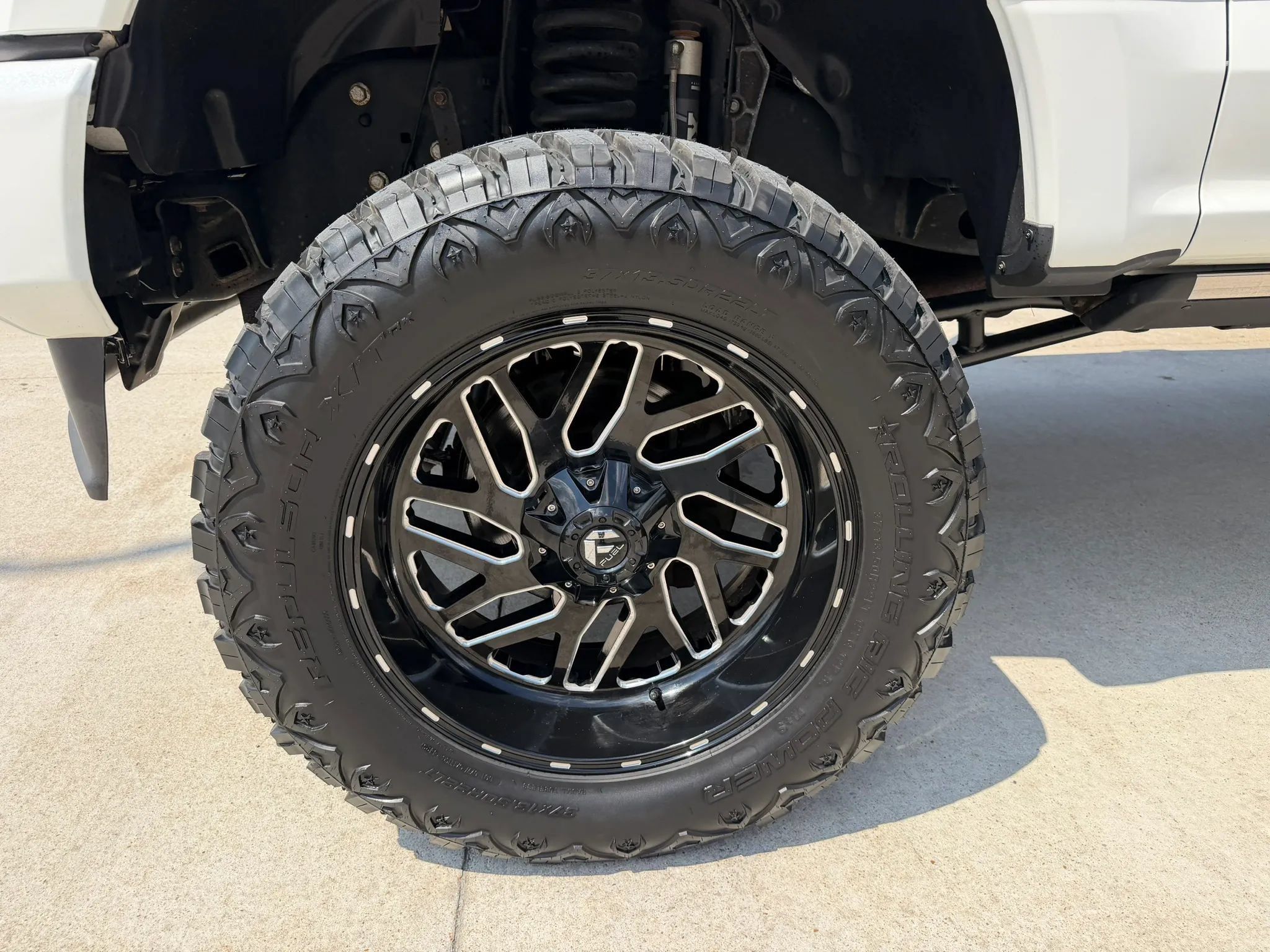 Used 2020 Ford F350 Platinum w/ FX4 Off-Road Package AWD/4WD image 73