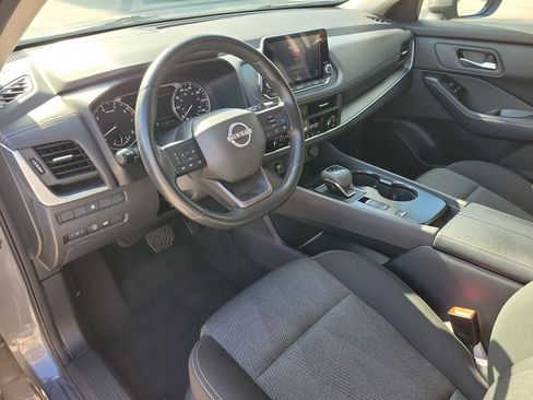 Used 2025 Nissan Rogue SV FWD image 15