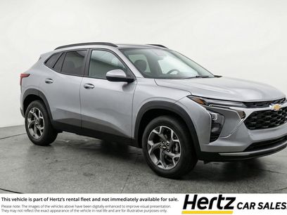 Used 2025 Chevrolet Trax LT