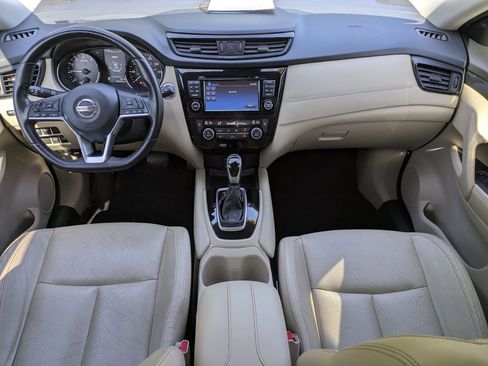 Used 2017 Nissan Rogue SL FWD image 16