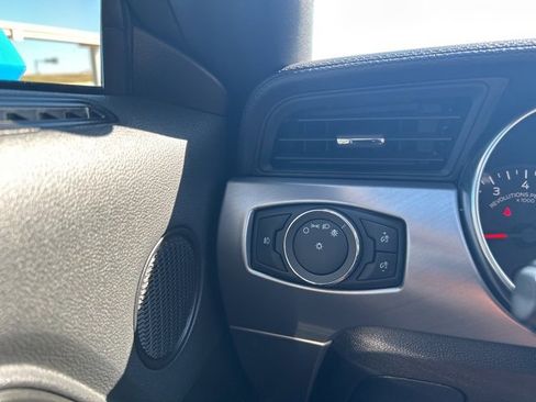 Used 2022 Ford Mustang GT Premium image 16