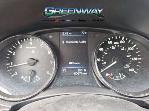 Used 2020 Nissan Rogue SV image 15