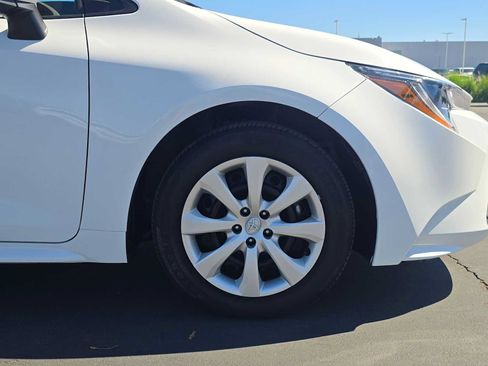 Certified 2025 Toyota Corolla LE FWD image 9