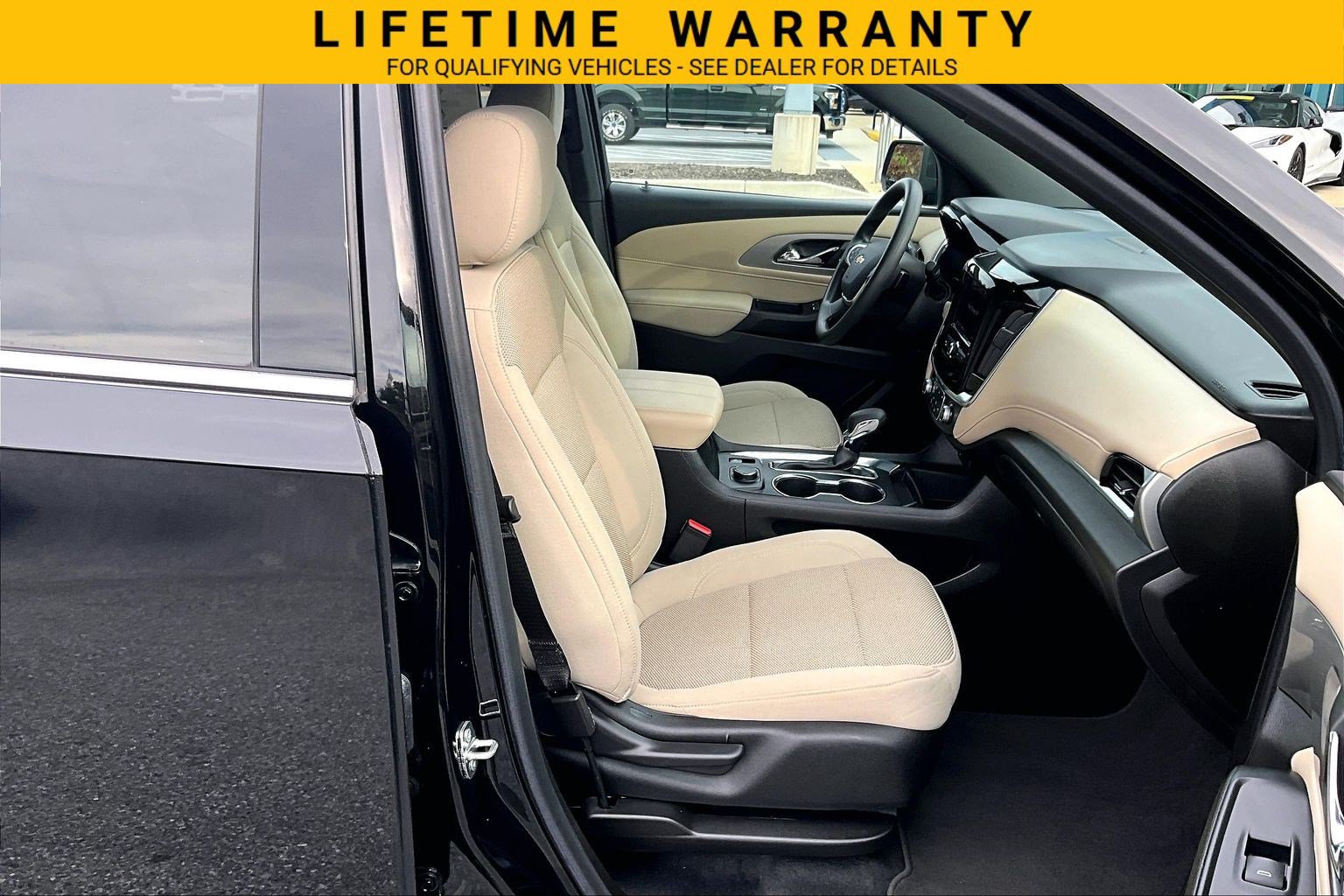 Certified 2022 Chevrolet Traverse LS FWD image 7