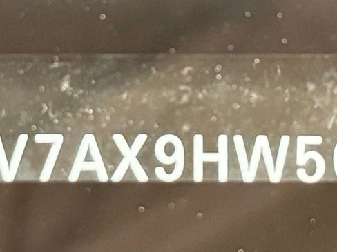 Used 2017 Volkswagen Tiguan Sport image 98