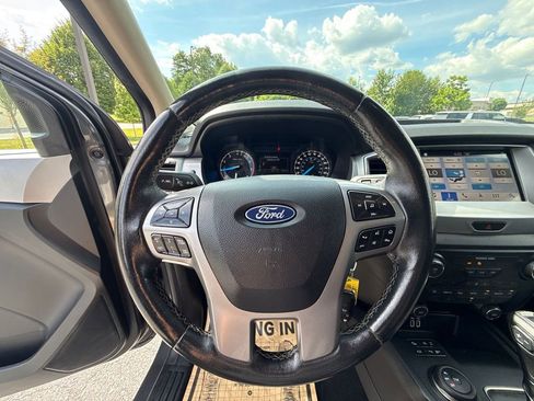 Used 2019 Ford Ranger XLT w/ Equipment Group 302A Luxury AWD/4WD image 18