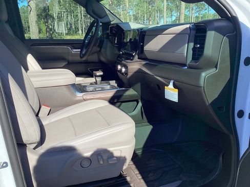 New 2026 GMC Sierra 1500 SLT w/ SLT Premium Plus Package AWD/4WD image 26