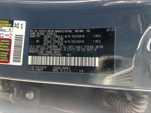 Used 2024 Toyota Grand Highlander XLE image 37