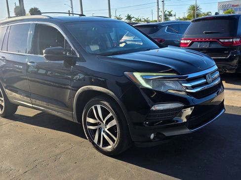 Used 2017 Honda Pilot Elite image 5