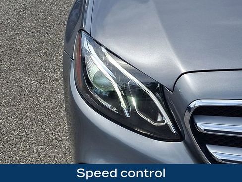 Used 2017 Mercedes-Benz E 300 4MATIC image 28