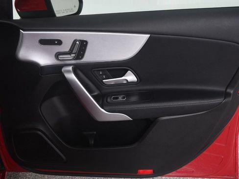 Used 2020 Mercedes-Benz A 220 image 23