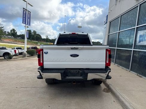Used 2023 Ford F250 Lariat w/ Lariat Ultimate Package AWD/4WD image 6