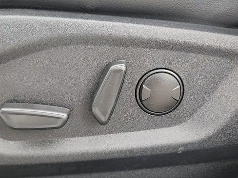 Certified 2024 Ford Edge SEL image 9