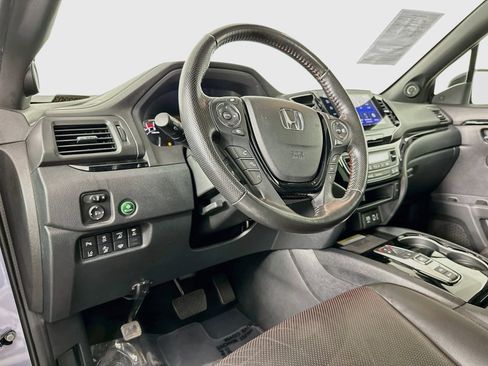 Used 2023 Honda Ridgeline Black Edition image 9