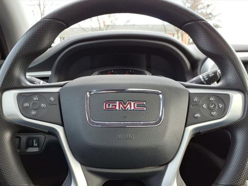 Used 2023 GMC Acadia SLE w/ Driver Convenience Package image 29