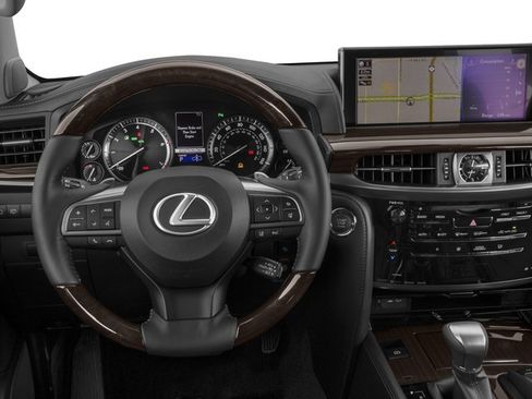 Used 2016 Lexus LX 570 4WD w/ Luxury Package image 7