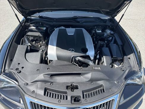 Used 2015 Lexus RC 350 w/ Luxury Package RWD image 34