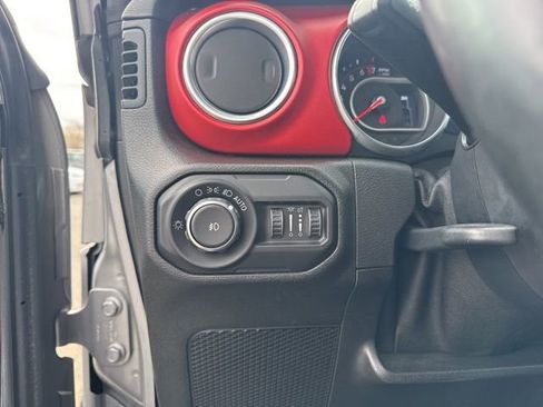 Used 2018 Jeep Wrangler Unlimited Rubicon w/ Steel Bumper Group image 28