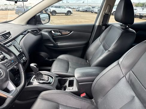 Used 2022 Nissan Rogue Sport SL FWD image 38