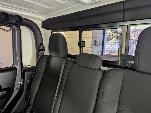 Used 2021 Jeep Gladiator Sport image 29