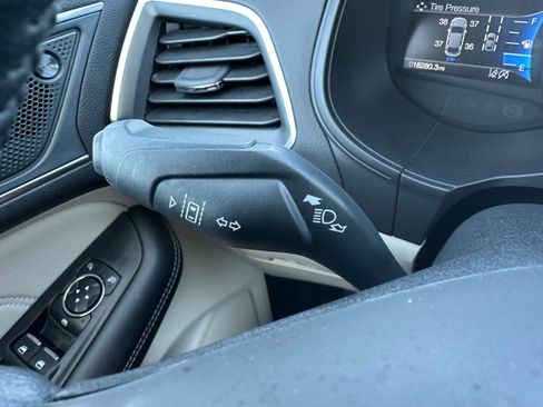 Used 2024 Ford Edge Titanium w/ Equipment Group 301A image 27