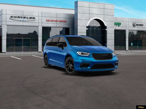New 2026 Chrysler Pacifica Select image 16