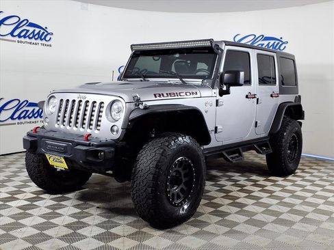 Used 2017 Jeep Wrangler Unlimited Rubicon image 23