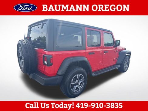 Used 2022 Jeep Wrangler Unlimited Sport AWD/4WD image 3