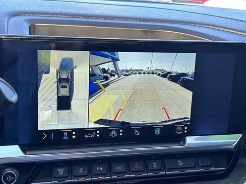 Used 2024 Chevrolet Silverado 2500 LTZ w/ LTZ Plus Package AWD/4WD image 40
