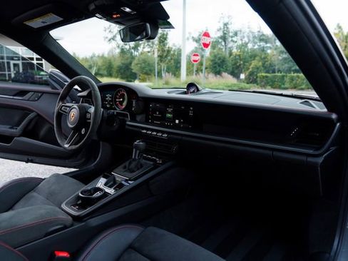 Used 2024 Porsche 911 GT3 image 28