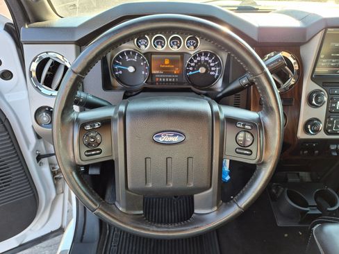Used 2016 Ford F250 Lariat w/ Lariat Interior Package AWD/4WD image 18