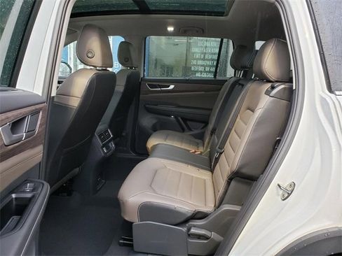 New 2026 Volkswagen Atlas SEL image 8