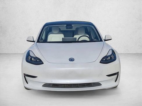 Used 2022 Tesla Model 3 Long Range AWD/4WD image 2