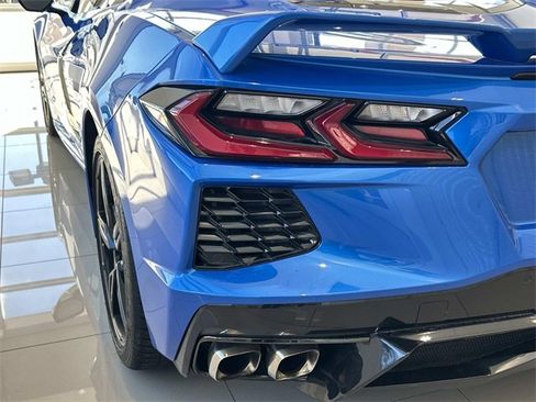 Used 2024 Chevrolet Corvette Stingray Coupe w/ Z51 Performance Package image 9