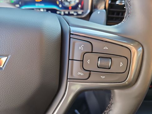 Used 2024 Chevrolet Silverado 1500 ZR2 w/ Technology Package image 18