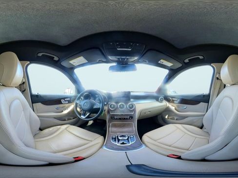 Used 2018 Mercedes-Benz GLC 300 image 35