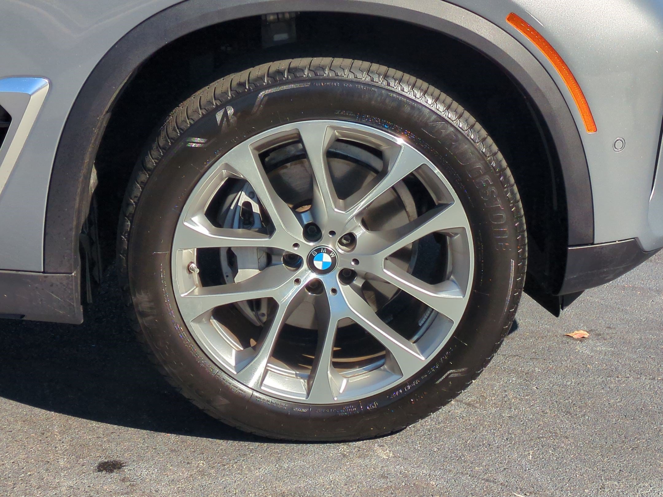 Certified 2025 BMW X5 sDrive40i w/ Premium Package RWD image 11