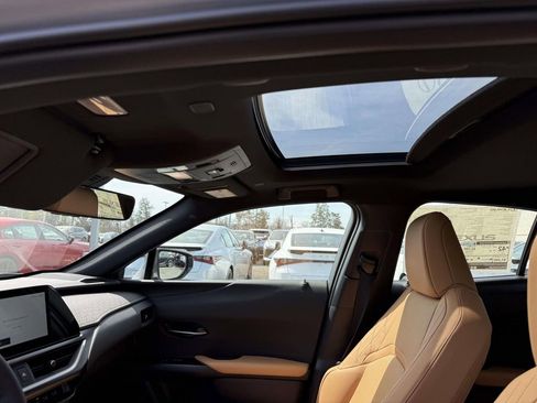 New 2026 Lexus UX 300h AWD image 16