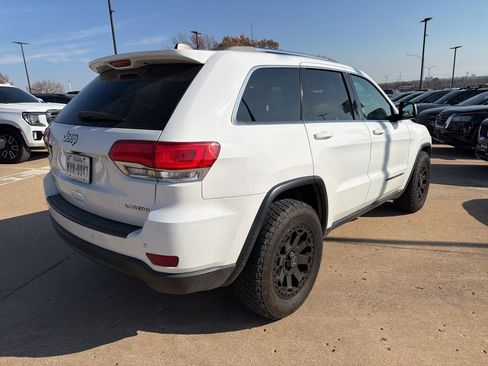 Used 2018 Jeep Grand Cherokee Laredo image 8