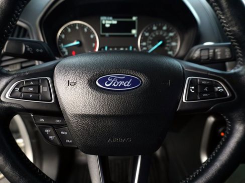 Used 2020 Ford EcoSport SES w/ SES Black Appearance Package image 23