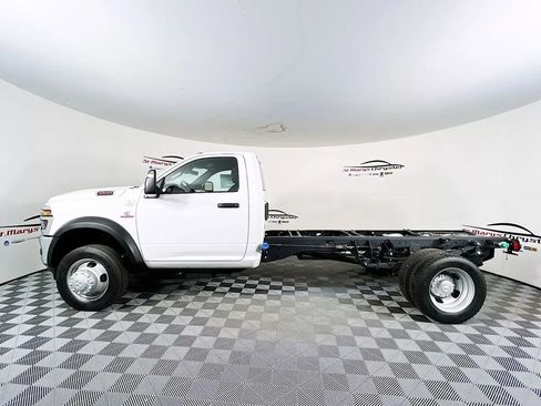 New 2026 RAM 4500 Tradesman w/ Chrome Appearance Group AWD/4WD image 5