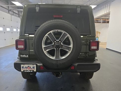 Used 2021 Jeep Wrangler Unlimited Sahara w/ Uconnect 4C Nav & Sound Group image 10