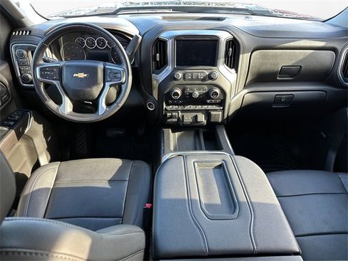 Used 2022 Chevrolet Silverado 2500 LTZ w/ LTZ Plus Package image 10