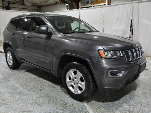 Used 2017 Jeep Grand Cherokee Laredo w/ Quick Order Package 23E image 7