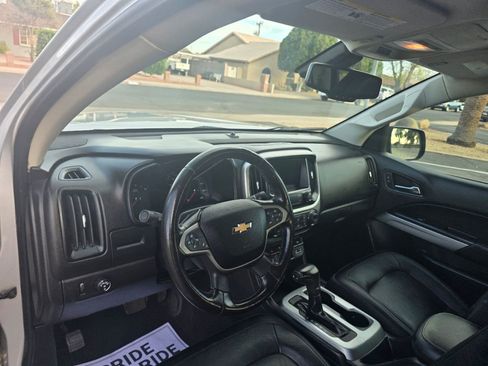 Used 2019 Chevrolet Colorado LT w/ Redline Special Edition image 21