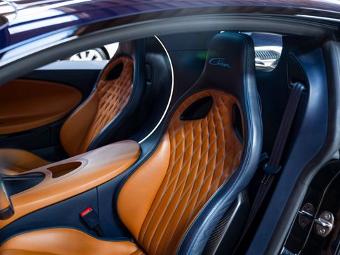 Used 2023 Bugatti Chiron AWD/4WD image 18