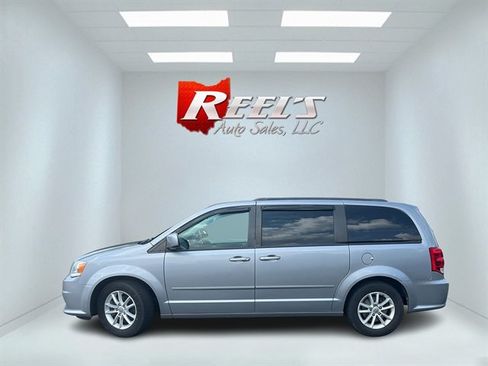 Used 2013 Dodge Grand Caravan SXT w/ Rear Park Assist Pkg FWD image 12