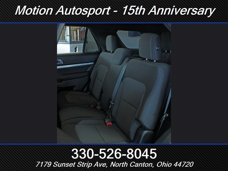 Used 2018 Ford Explorer XLT w/ Equipment Group 201A AWD/4WD image 30