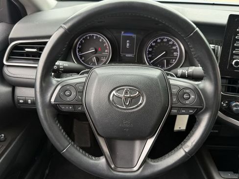 Used 2024 Toyota Camry SE FWD image 12