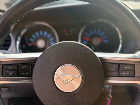 Used 2011 Ford Mustang GT Premium RWD image 25